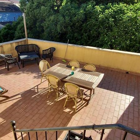 Apartmán Chambre Avec Terrasse Sarrians Exteriér fotografie