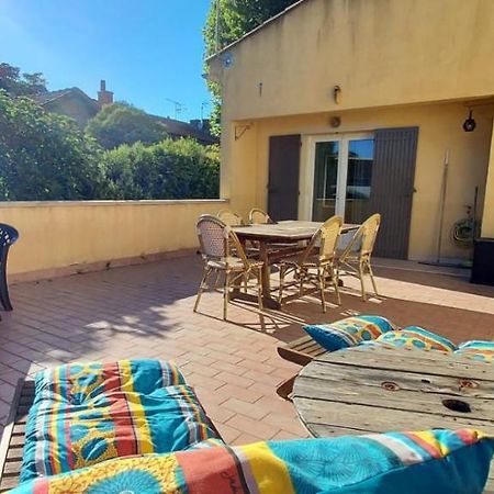 Apartmán Chambre Avec Terrasse Sarrians Exteriér fotografie